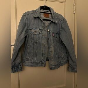 Levi's Classic Blue Denim Trucker Jacket